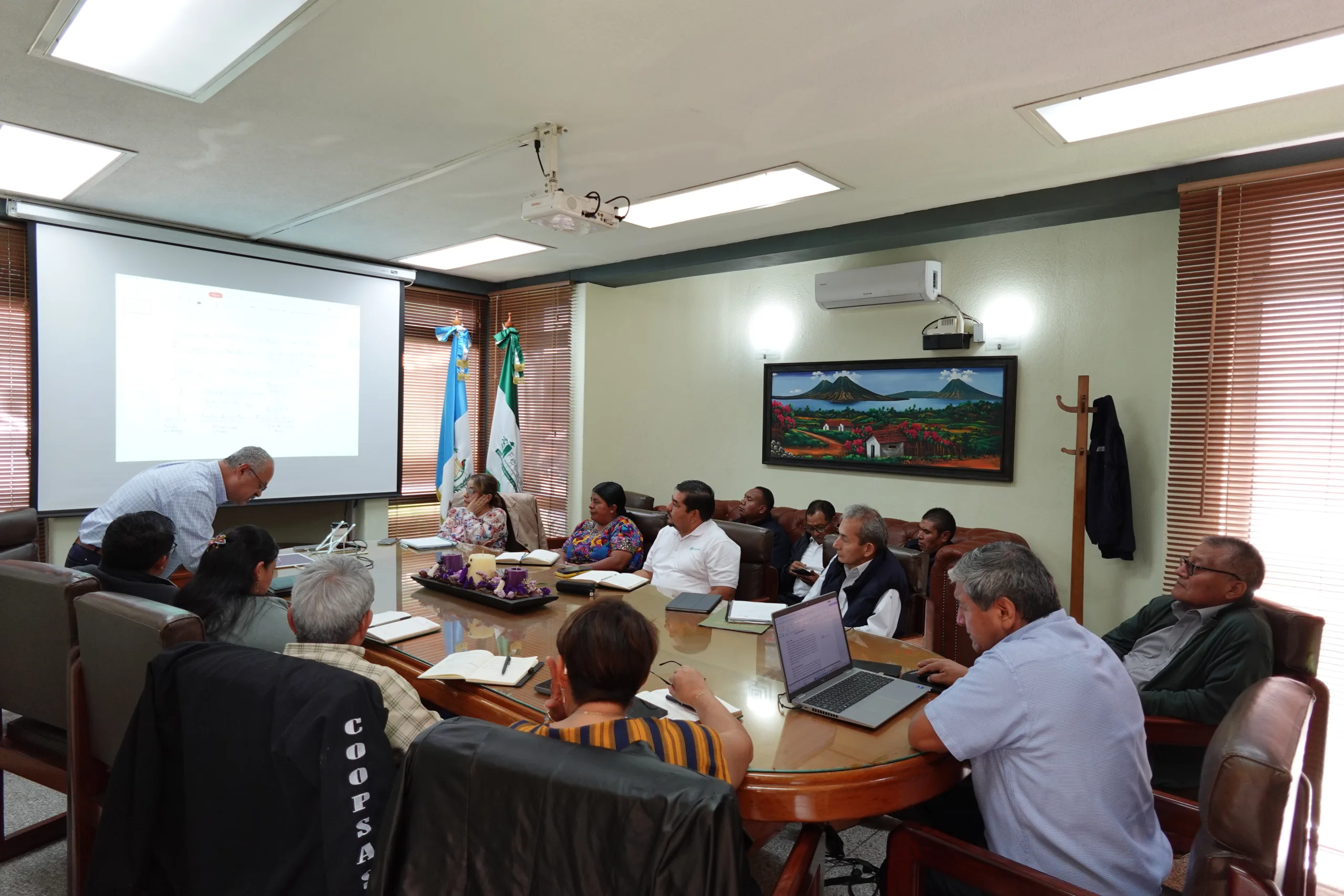 FECOAR R.L. Avanza en el Proyecto de Tarjeta de Crédito